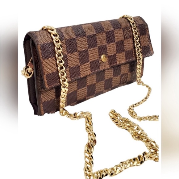 Louis Vuitton Damier Wallet - Picture 5 of 6